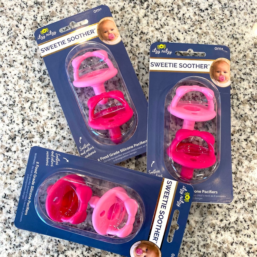 Itzy Ritzy Sweetie Soother